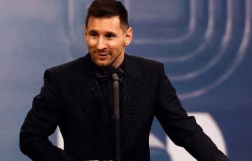 CHÍNH THỨC: Messi làm nên lịch sử với bộ ba giải cầu thủ hay nhất thế giới