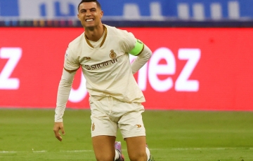 Ronaldo thua thêm một đấu trường, nguy cơ trắng tay rời Al Nassr?