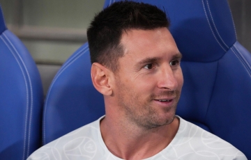 Phản ứng của Messi khi về Barcelona và nghe PSG bị chỉ trích