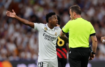 
                Real Madrid bị tố cáo phạm luật ngay sát giờ đá bán kết C1
            
