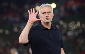 Chưa qua bán kết, Mourinho đã tuyên bố Roma vô địch Europa League