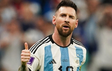 
                Chấp nhận hy sinh, đàn em góp sức biến Messi thành thương vụ chấn động?
            
