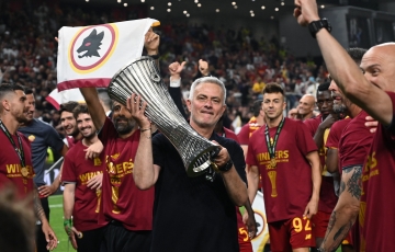 Chung kết C2 - Sevilla vs Roma: Cơ hội duy nhất của Mourinho