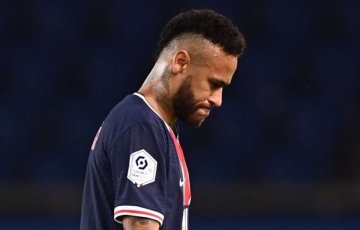 
                Ngoại tình bị bắt, Neymar đón thêm tin dữ ảnh hưởng tới tương lai
            