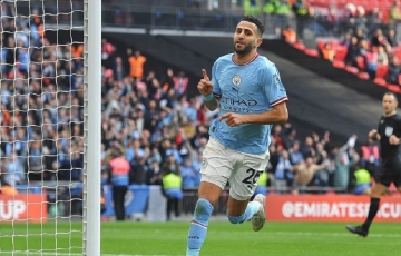 Mahrez bừng sáng, Man City hẹn MU ở chung kết FA Cup