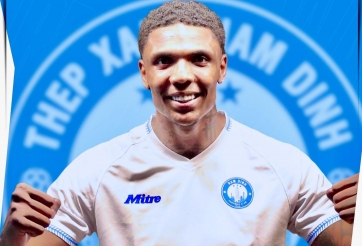 CĐV quốc tế 'phát sốt' trước tiền đạo cao nhất thế giới thi đấu tại Việt Nam