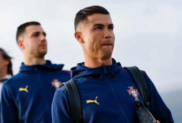 Ronaldo gửi thông điệp đến ngôi sao hàng đầu Ngoại hạng Anh