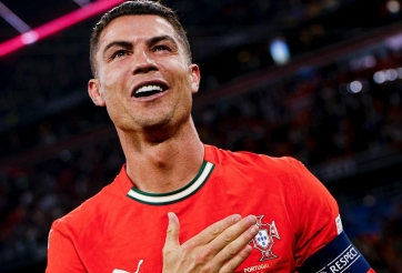 Vừa thiết lập kỷ lục mới, Ronaldo ngay lập tức đã bị chế nhạo