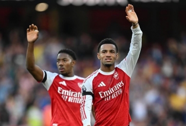 Sao Arsenal được khuyên là nên rời ngay CLB
