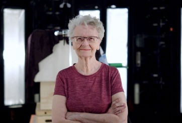 Cụ bà này đã gần 90 tuổi nhưng vẫn được chọn làm nhân vật trong game