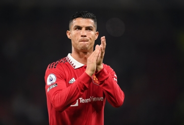 CĐV MU hết lời khen ngợi Ronaldo sau hành động đặc biệt với Antony