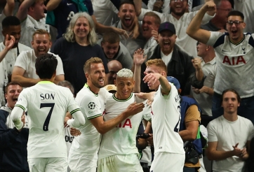 CĐV Tottenham và Marseille ‘giao lưu võ thuật’ sau trận khai màn Champions League