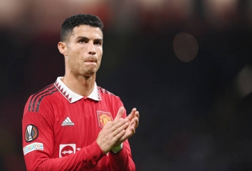 Quên Messi đi, Ronaldo còn phải 'ngồi mâm dưới' khi sánh với 'ông già vô danh'