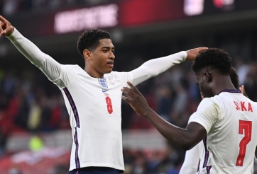 Sir Alex Ferguson ‘xuống nước’, thiên tài bóng đá Anh vẫn không thèm để MU vào mắt