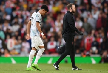 Liverpool nhận tin dữ, chính thức hóa ‘bệnh viện dã chiến’