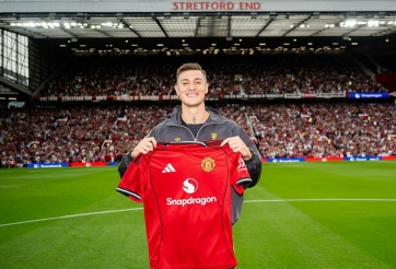 Sesko nói thẳng lý do chọn MU, 'phũ phàng' với Newcastle