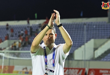 HLV Tây Ban Nha tiết lộ lý do bất ngờ chọn Ninh Bình FC