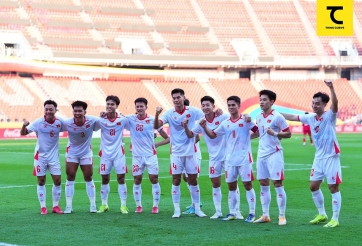 Vì sao trọng tài 'bẻ còi' công nhận bàn thắng của Đình Bắc