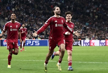 Phong độ thăng hoa, Liverpool tiến sát vé vào vòng 1/8 Champions League