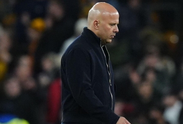 Arne Slot chỉ ra 'tử huyệt', Liverpool tự bắn vào chân ở cuộc đua top 4