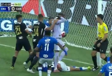 Hỗn chiến kinh hoàng ở sân cỏ Brazil, trọng tài rút tới 23 thẻ đỏ