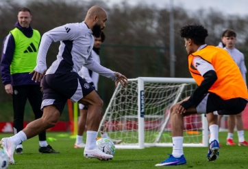 Sao MU trầm trồ trước 'thần đồng trăm năm có một' của CLB