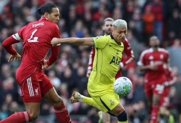 Hòa Tottenham, Liverpool lỡ cơ hội vào top 4