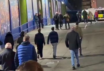 Thảm bại trước PSG, CĐV quay lưng với Chelsea chỉ sau 14 phút