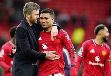 MU quyết tâm tìm người thay thế Michael Carrick