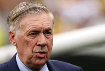 HLV Carlo Ancelotti báo tin không vui đến Barca