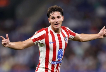 Arsenal và Barca gặp khó khi theo đuổi nhà vô địch World Cup