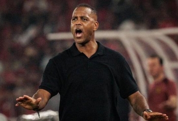 NÓNG: HLV Patrick Kluivert trở lại Indonesia