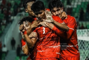 CĐV ĐNÁ phản ứng dữ dội khi Việt Nam thua Indonesia phút cuối