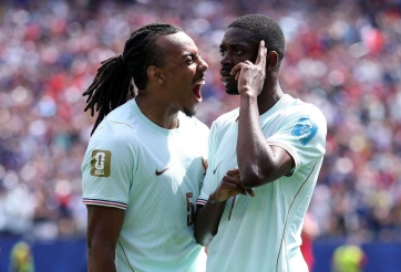 Lập hat-trick đỉnh cao tại World Cup, Dembele vẫn chưa hài lòng