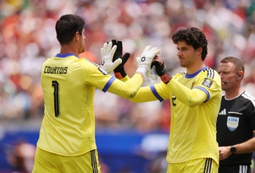 Courtois: 'Nếu tôi ở lại sân, có lẽ Bỉ còn thủng lưới thêm'