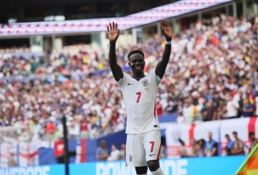 Lập hat-trick vào lưới Pháp, Saka lập tức được FIFA vinh danh