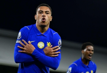 Bom tấn 117 triệu Euro của Chelsea đi vào lịch sử ngay trận đầu tiên