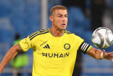 Ronaldo đáng được hưởng phạt đền, chuyên gia chỉ ra sai sót của trọng tài