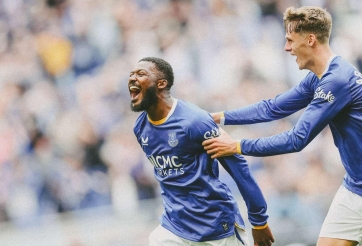 Tân binh Everton: 'Tôi cảm giác như đã thắng MU'