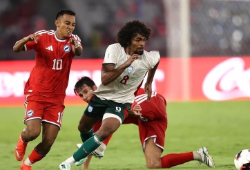 Cựu sao Ngoại hạng Anh thốt lên 1 điều sau khi bị loại ở FIFA ASEAN Cup