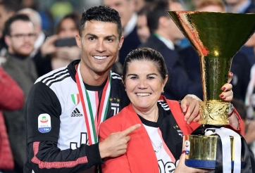 Mẹ Ronaldo đau lòng: 'Họ không trân trọng con trai tôi'