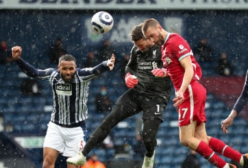 Alisson lên tấn công phút bù giờ, ghi bàn thắng lưu danh sử sách