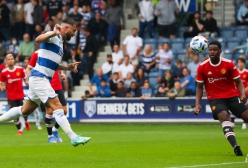 MU thảm bại trước đội bóng hạng nhất Anh