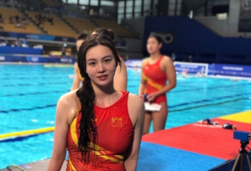 Đội trưởng ĐT Trung Quốc gây thương nhớ với nhan sắc như diễn viên điện ảnh