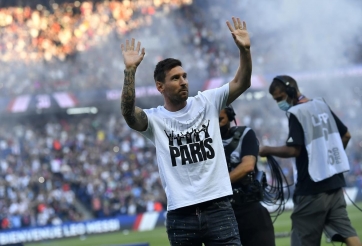 Messi yêu cầu PSG ký thêm một bản hợp đồng mới