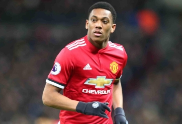 Huyền thoại chỉ ra cầu thủ bị đối xử bất công ở MU