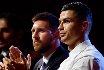 Gạch tên Messi, Ronaldo chỉ thẳng hai cầu thủ vĩ đại nhất sau mình