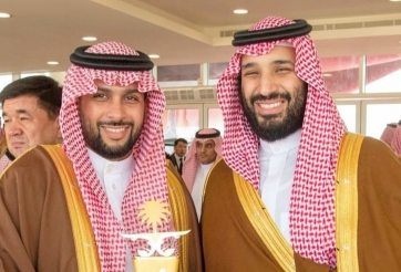 NÓNG: Tỷ phú Ả Rập chính thức hỏi mua Chelsea với số tiền siêu khủng