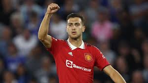 'Học trò cưng' khẳng định tương lai, Ten Hag nhận tin vui trước thềm chung kết FA Cup