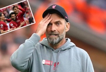 Sao Liverpool chơi lớn, Klopp chỉ còn biết 'lắc đầu xin thua'